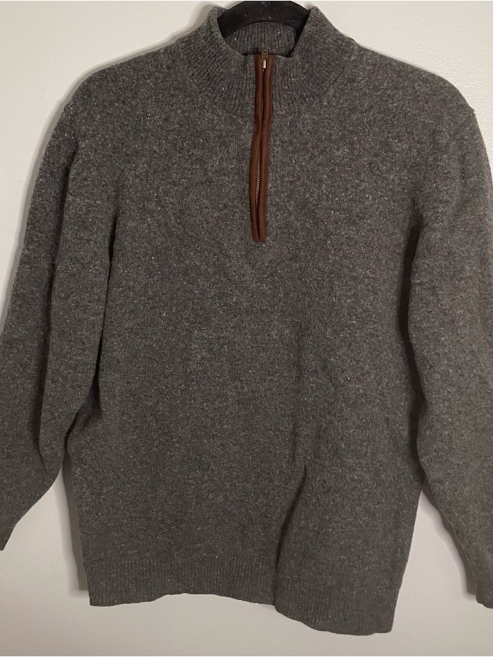 Men's Charcoal Grey 3/4 Zip 100% Merino Wool Sweater Size Large EUC Preppy Style